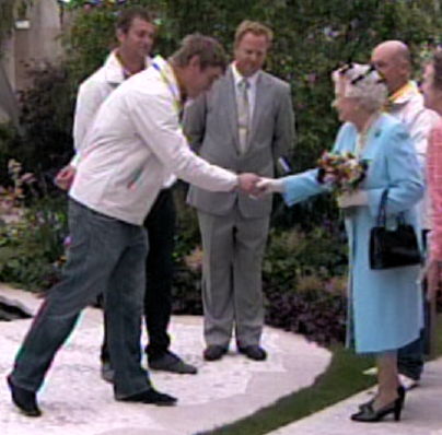 Queen at flower show